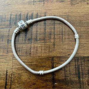 Pandora Moments Snake Chain Charm Approx. Bracelet 7.5”